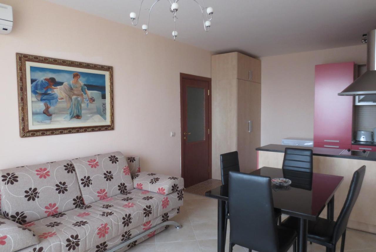 Fantasy Apartments Saint Constantine And Helena Resort Άγιος Κωνσταντίνος και Ελένη Εξωτερικό φωτογραφία