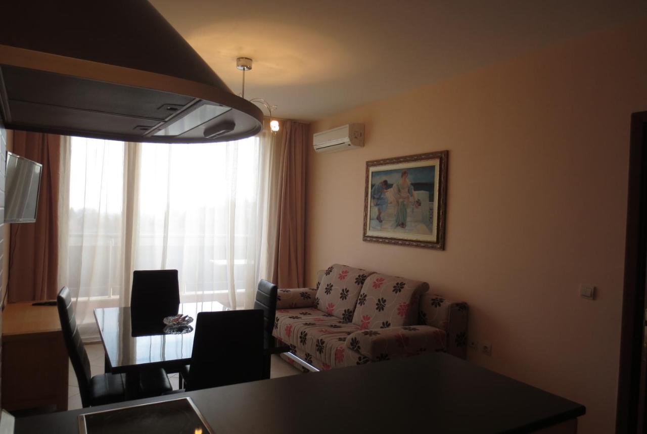Fantasy Apartments Saint Constantine And Helena Resort Άγιος Κωνσταντίνος και Ελένη Εξωτερικό φωτογραφία