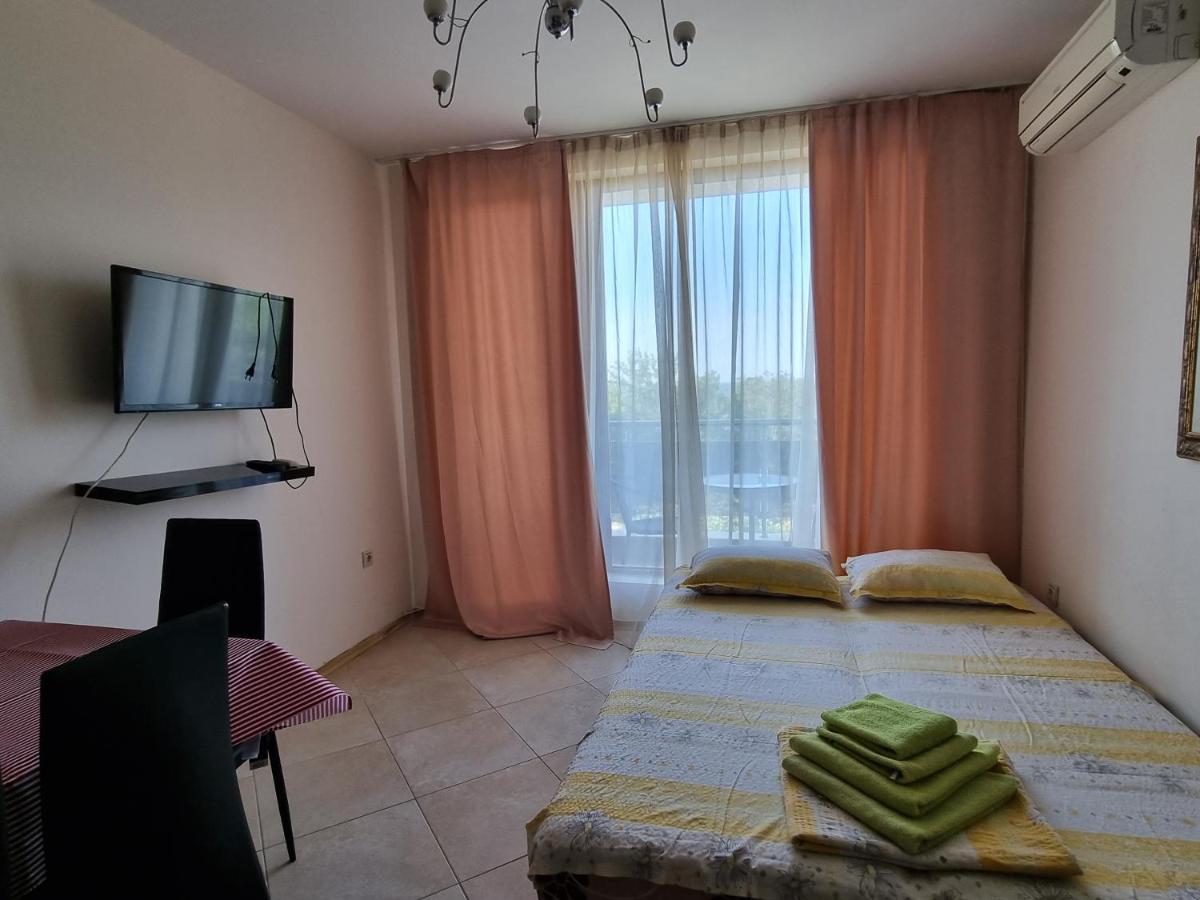 Fantasy Apartments Saint Constantine And Helena Resort Άγιος Κωνσταντίνος και Ελένη Εξωτερικό φωτογραφία